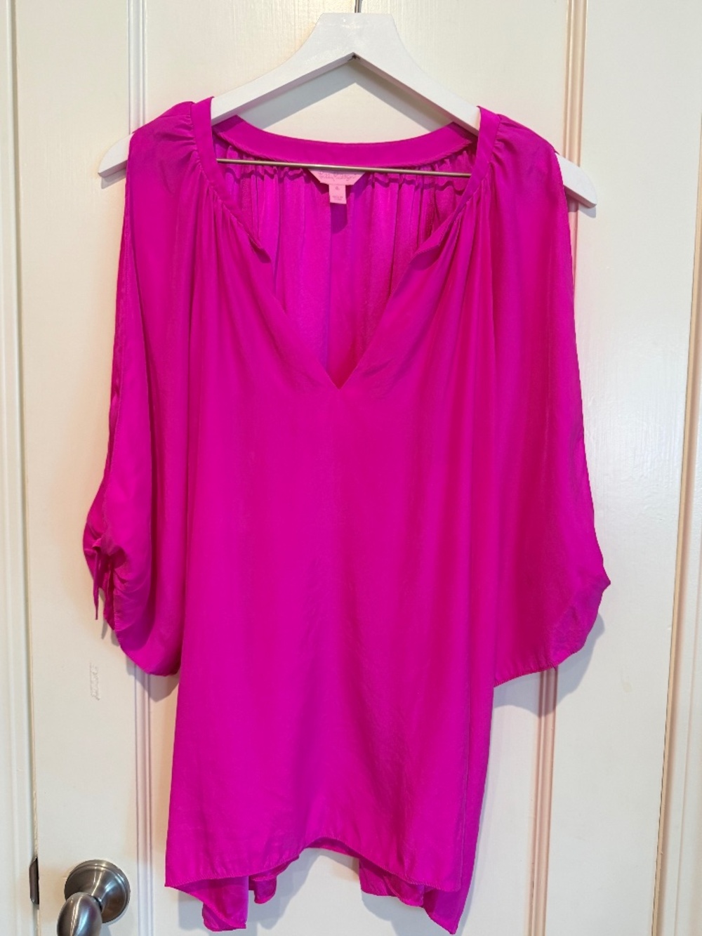 100% Silk Lilly Pulitzer Magenta Bryce Top with Open Slit Sleeve With Tie XL - Picture 3 of 10
